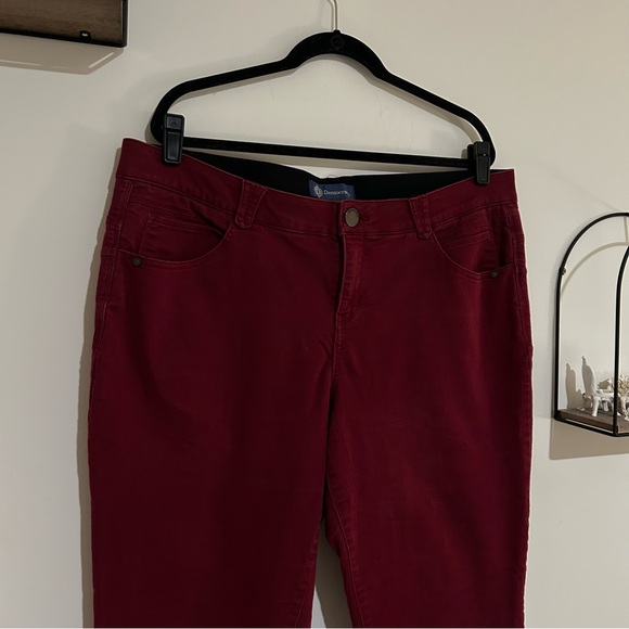 Democracy "Ab"solution Mid-Rise Booty Lift Straight Leg Plus Size Colored Jeans - Picture 3 of 8